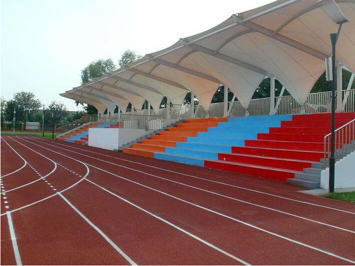 塑胶跑道图片
